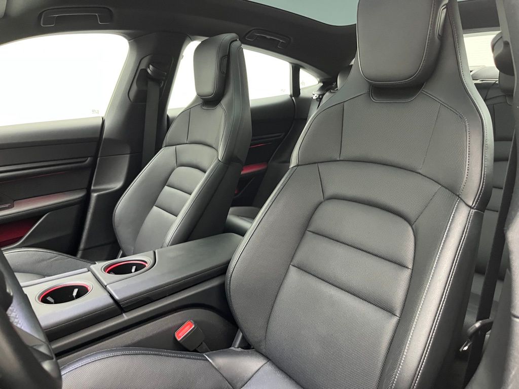 Thumbnail: 2023 Porsche Taycan - 5