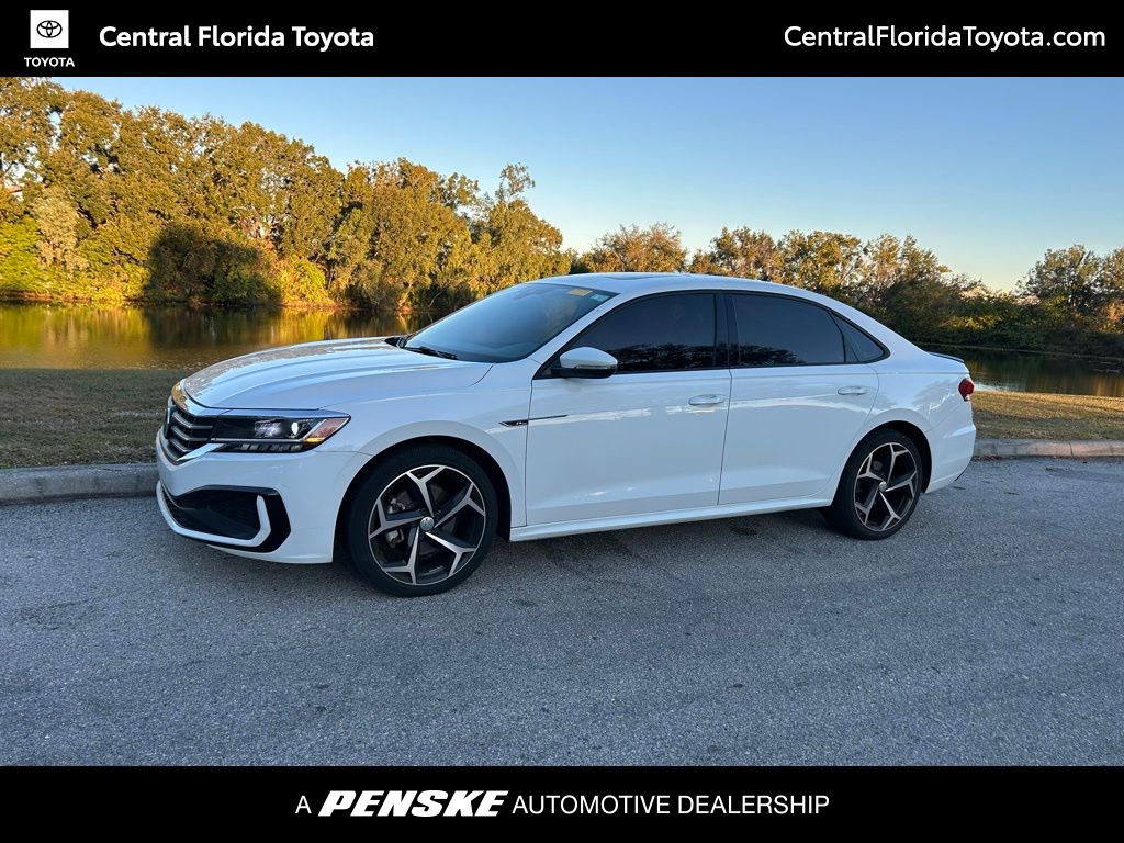 Thumbnail: 2022 Volkswagen Passat - 1