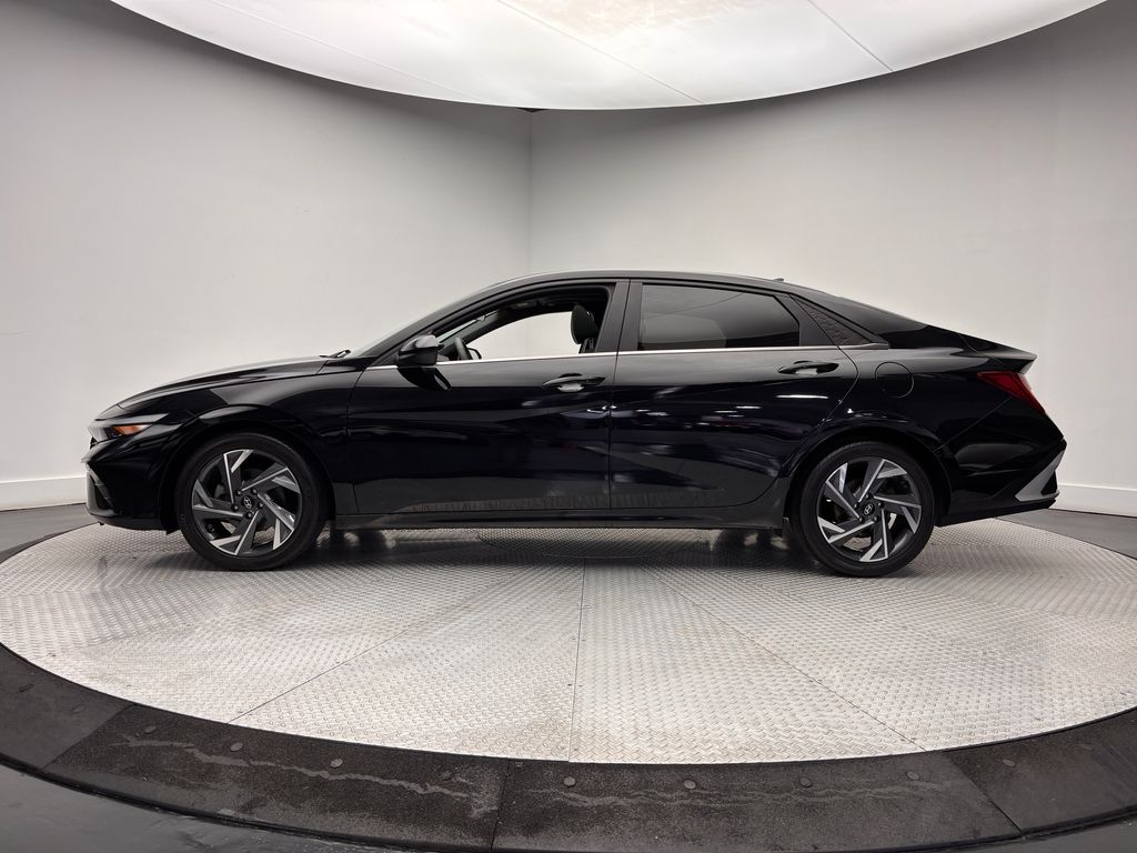 Thumbnail: 2024 Hyundai Elantra - 5