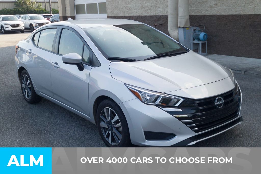 2023 Nissan Versa 1.6 SV photo 2