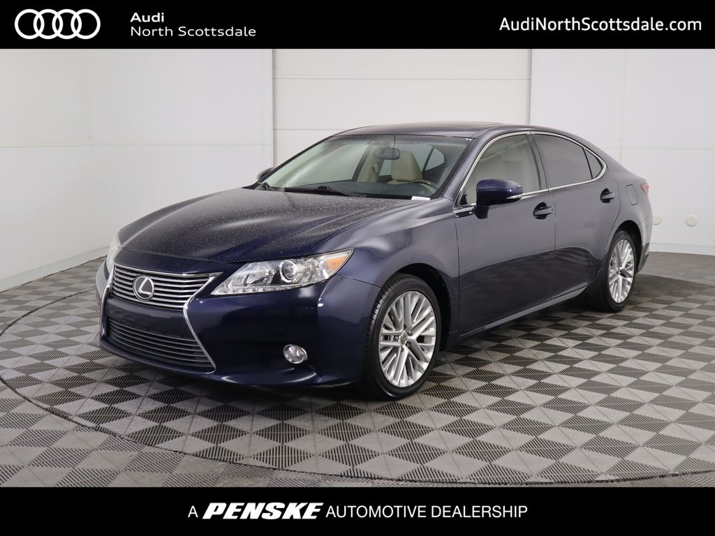 2013 Lexus ES 350 Hero Image