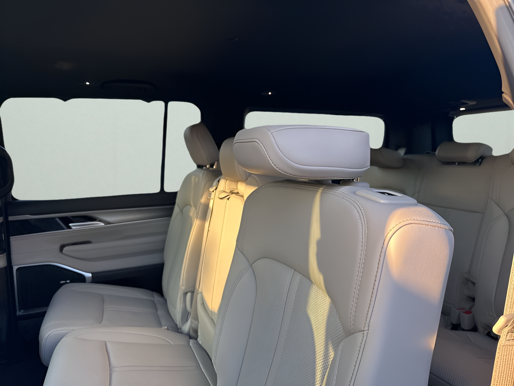 New Car 2025 Jeep Wagoneer  Base For Sale Under $70,000 In Austin, Texas