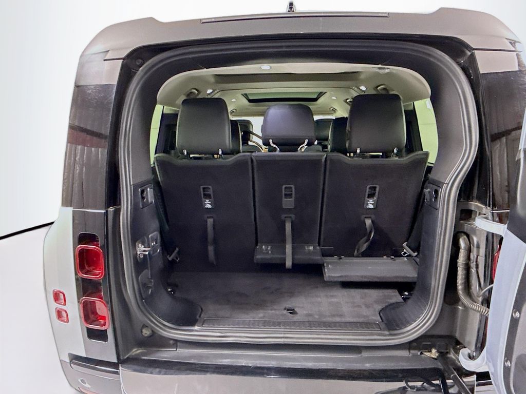 Thumbnail: 2024 Land Rover Defender - 29