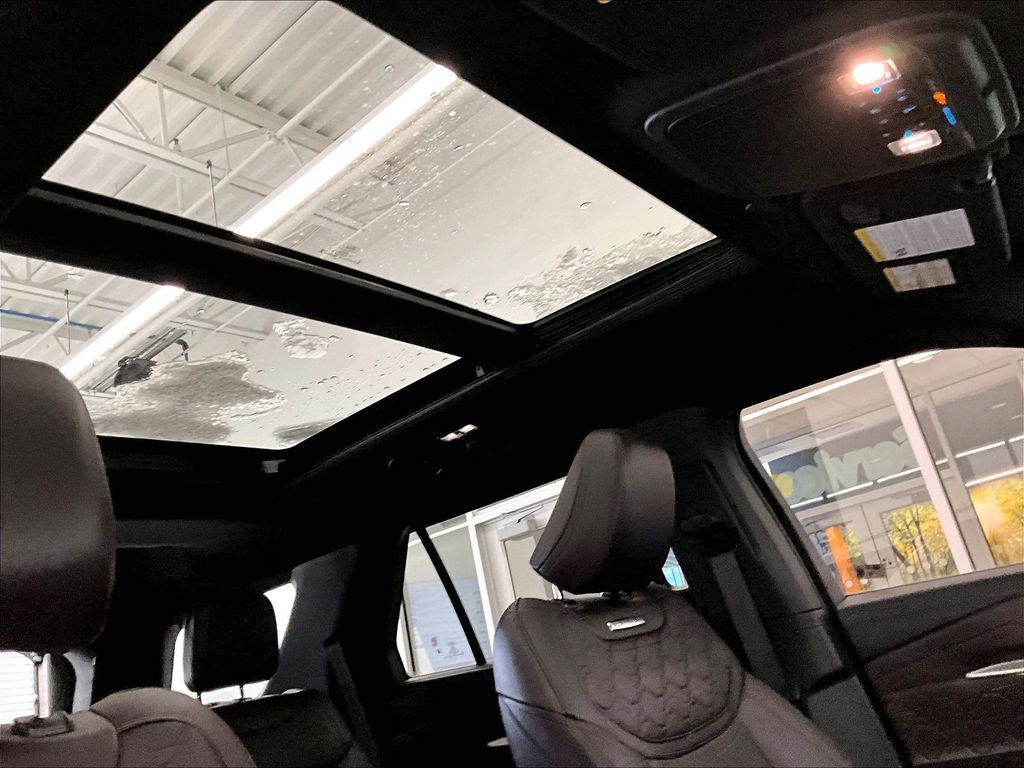 2025 Ford Explorer — photo 23