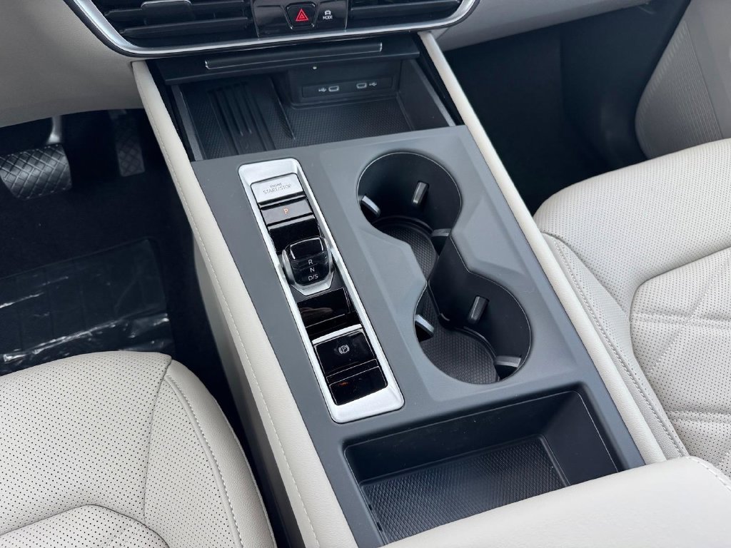 New 2026 Opal White Pearl Volkswagen SE image 14