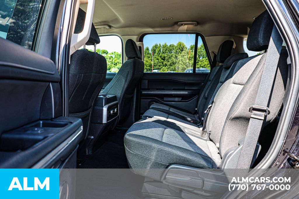 Used 2024 Black Ford XLT image 19