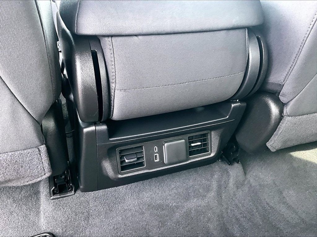 2026 Chevrolet Silverado 1500 — photo 28