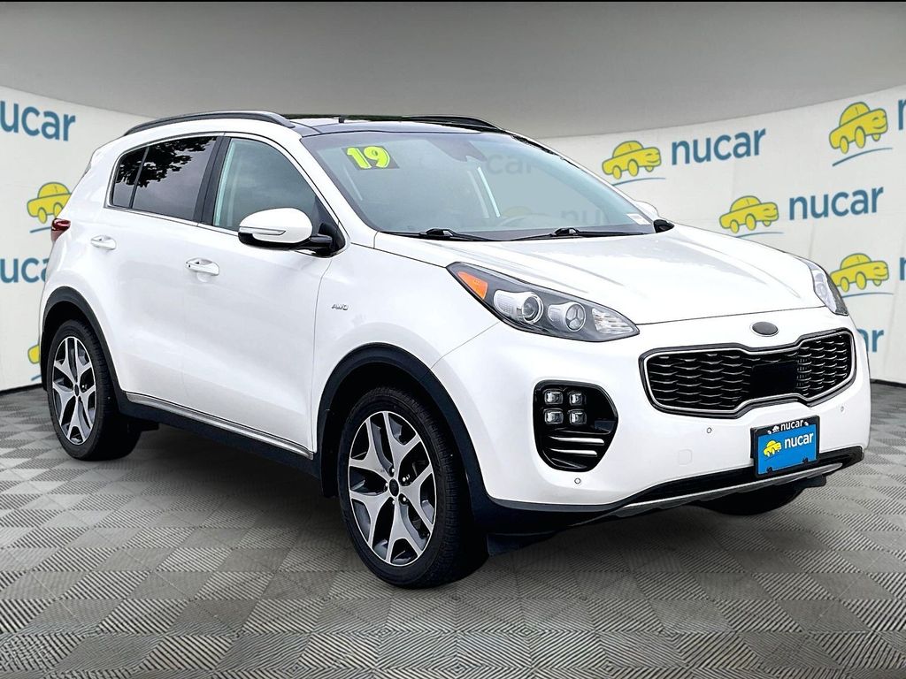 White 2019 Kia Sportage SUV / Crossover All-Wheel Drive 6-Speed Automatic Overdrive