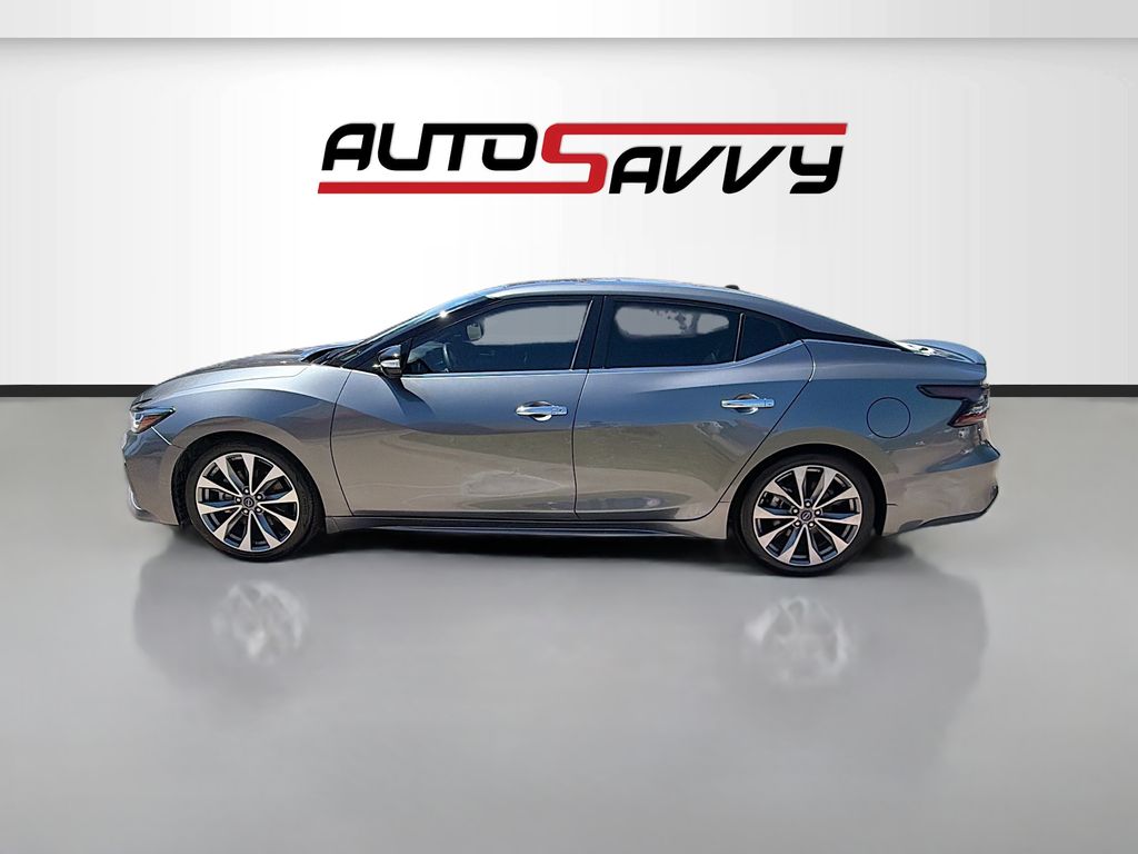 Used 2023 Gray Nissan Platinum image 4
