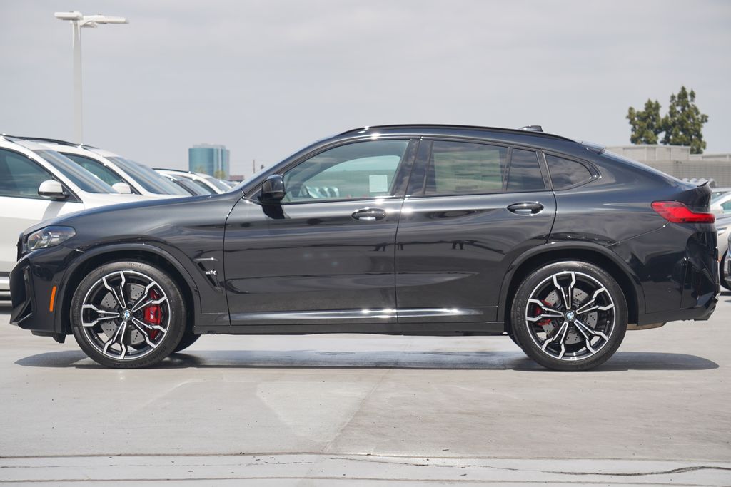 2025 BMW X4 M 4
