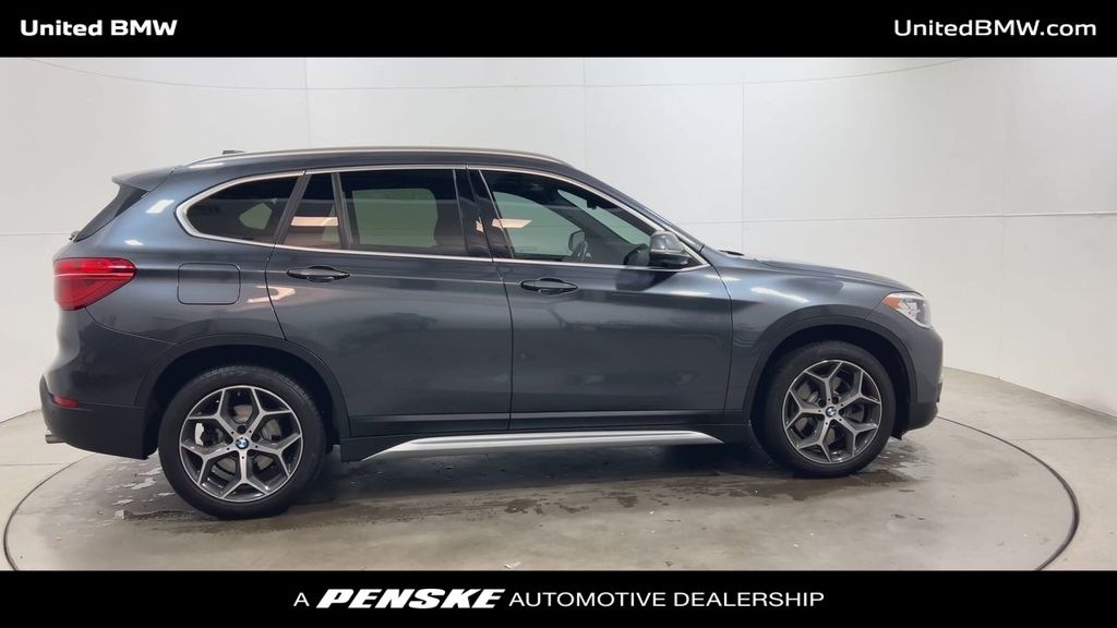 Thumbnail: 2019 BMW X1 - 9