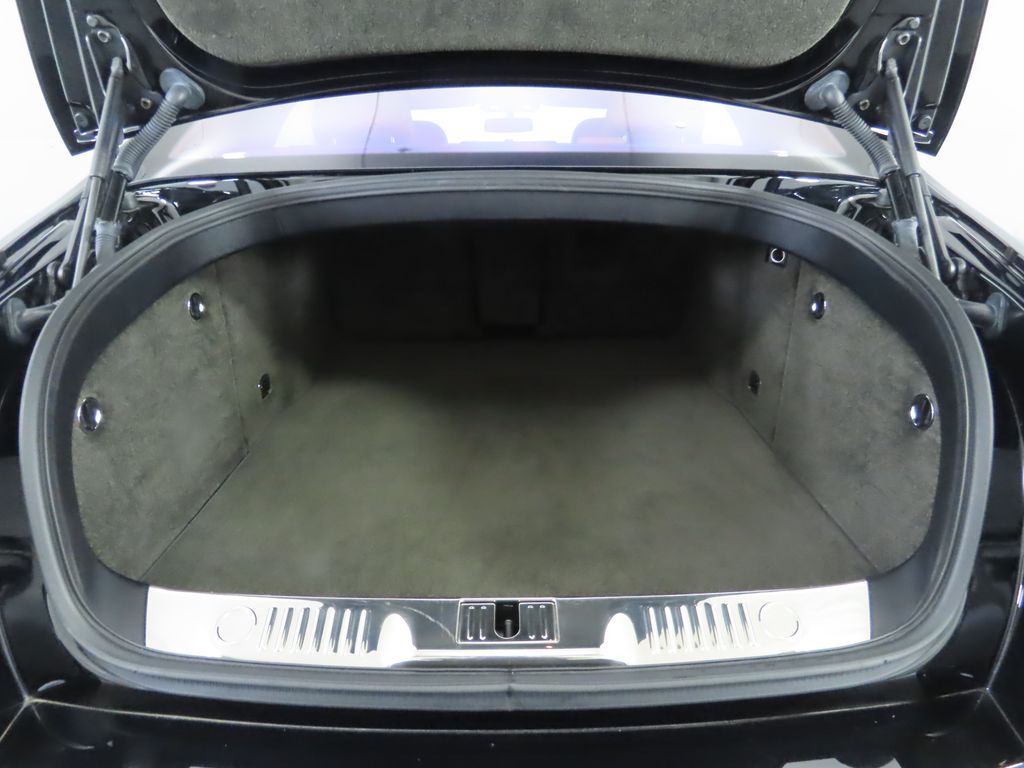 Thumbnail: 2018 Bentley Flying Spur - 28