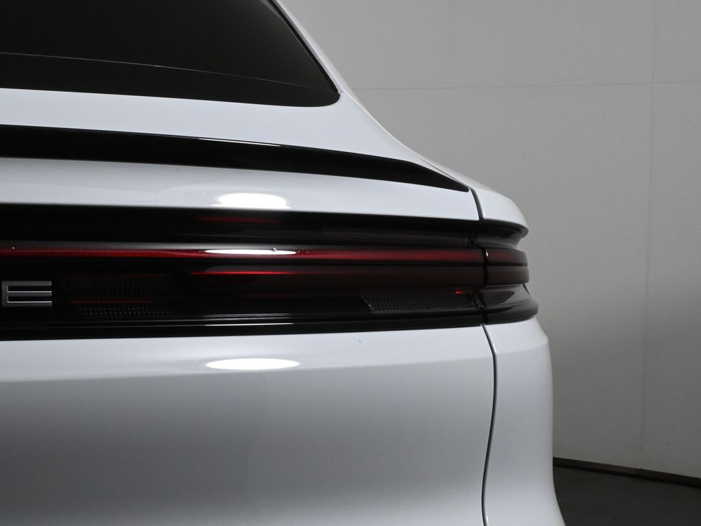 Thumbnail: 2026 Porsche  - 13
