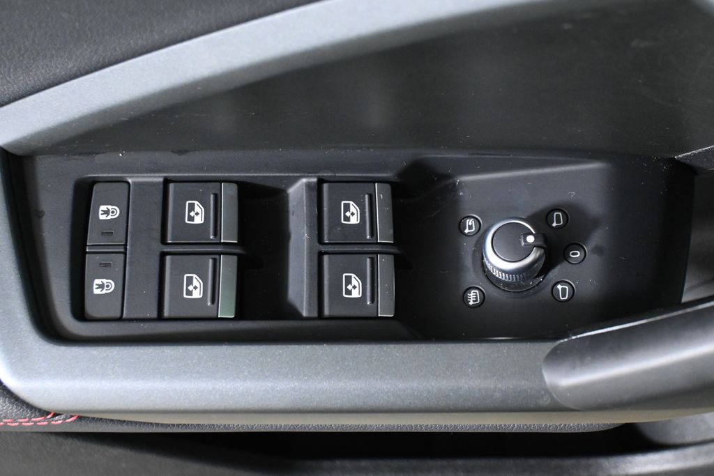 Thumbnail: 2025 Audi Q3 - 26