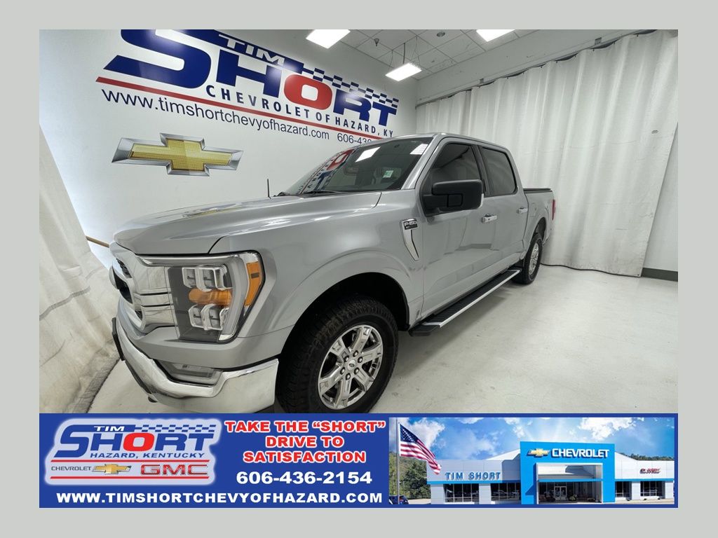 Silver Metallic 2022 Ford F-150 XLT SuperCrew 4WD Pickup Truck Four-Wheel Drive Automatic
