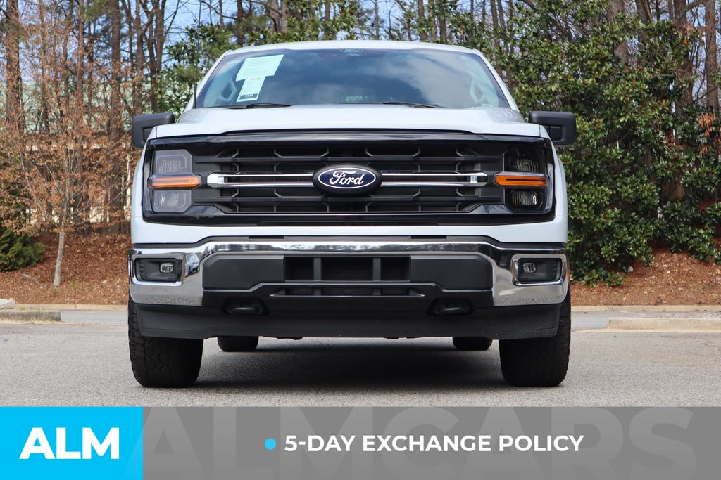 Used 2025 White Ford XLT image 3