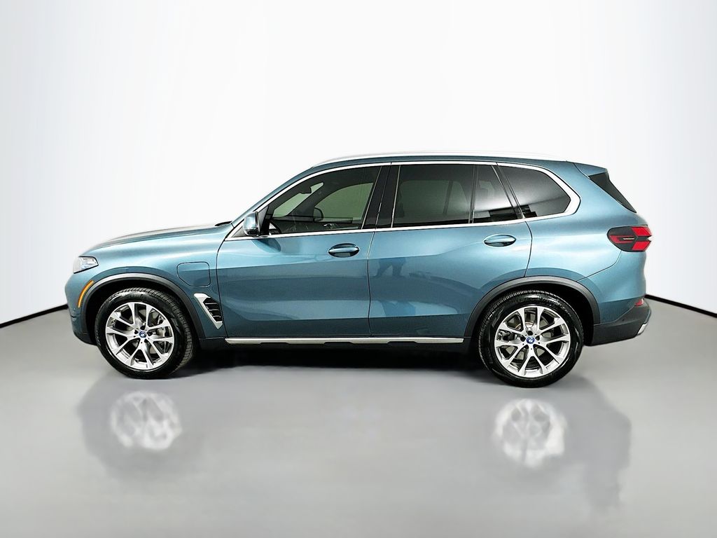 Thumbnail: 2025 BMW X5 - 8
