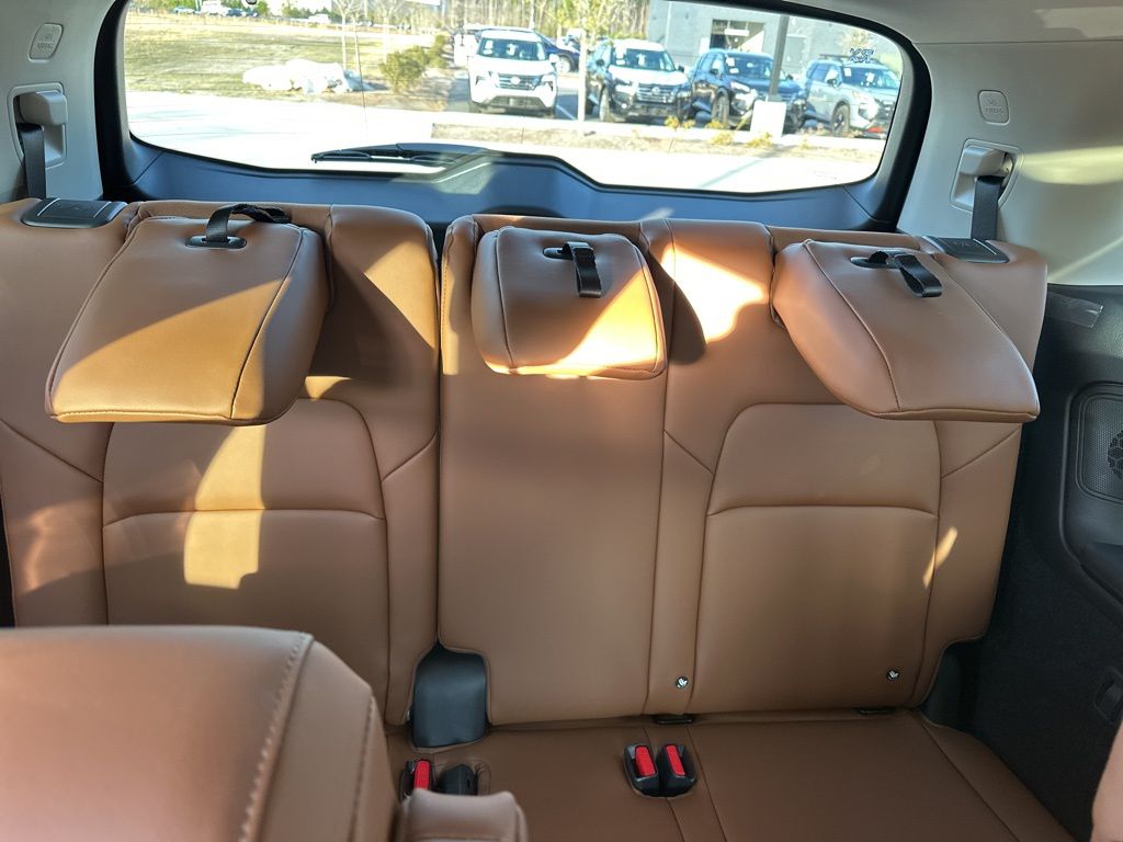 2025 Boulder Gray Pearl Nissan Pathfinder Platinum FWD SUV