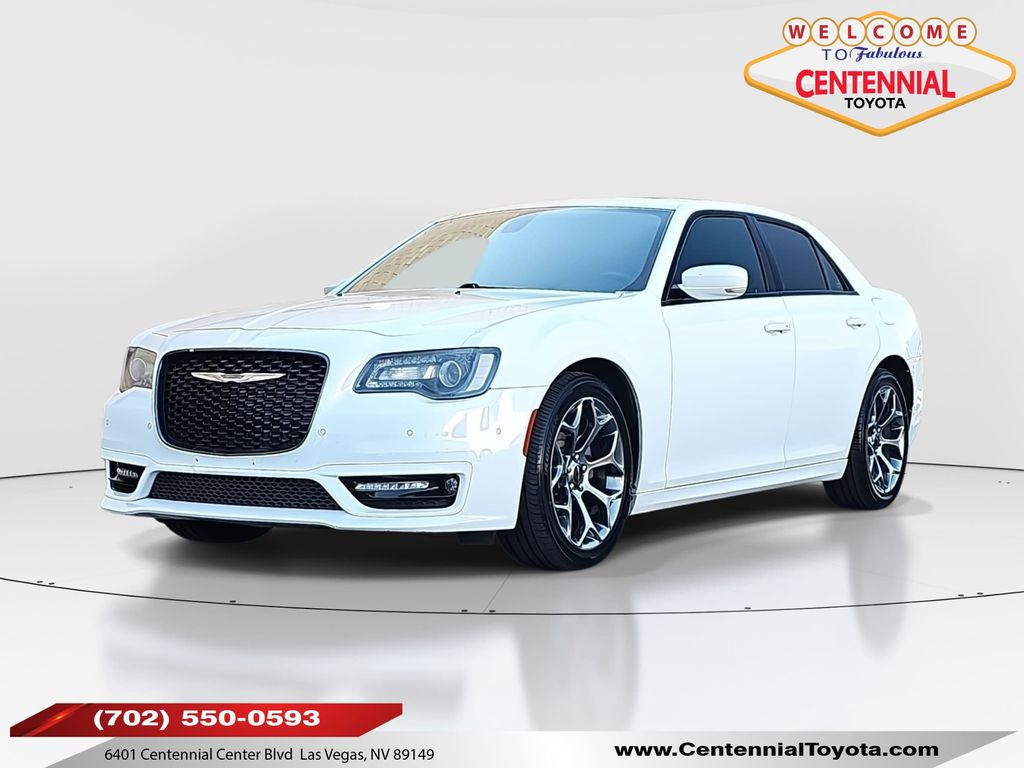 2018 Chrysler 300