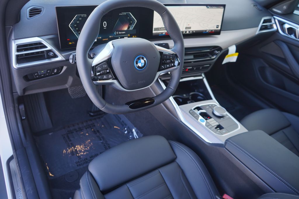 2025 BMW i4 eDrive40 12