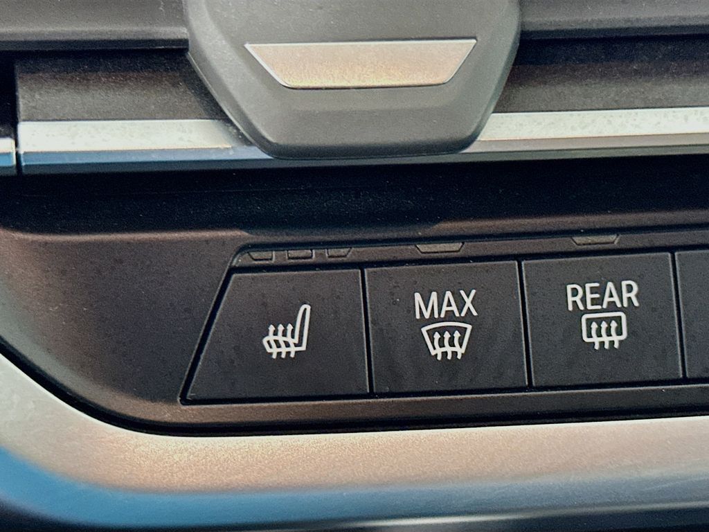 Thumbnail: 2022 BMW X3 - 21