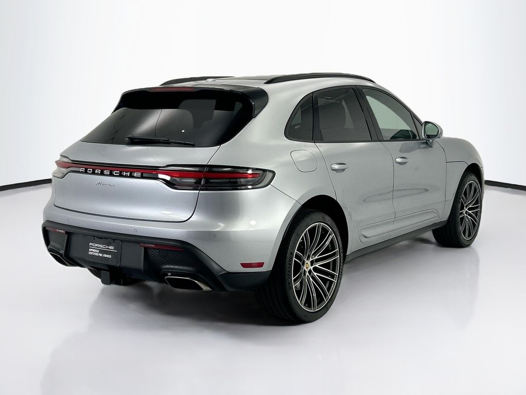 Thumbnail: 2025 Porsche Macan - 7