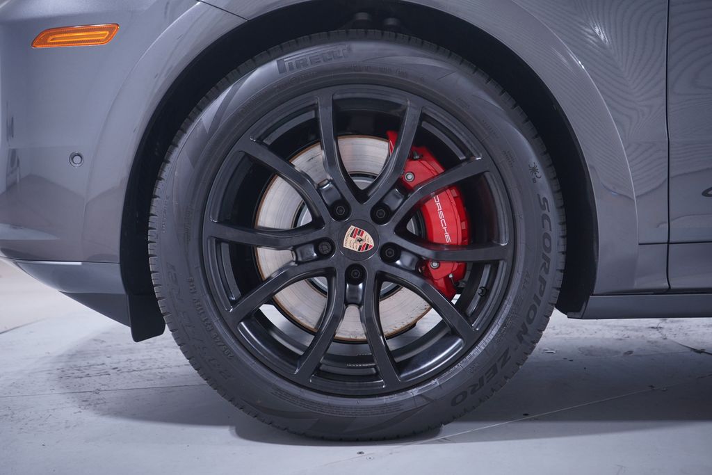 Thumbnail: 2026 Porsche  - 2