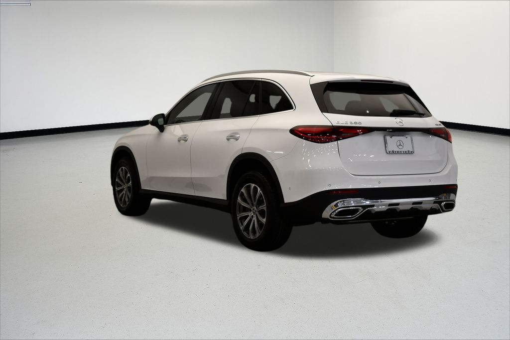 Thumbnail: 2026 Mercedes-Benz GLC - 3