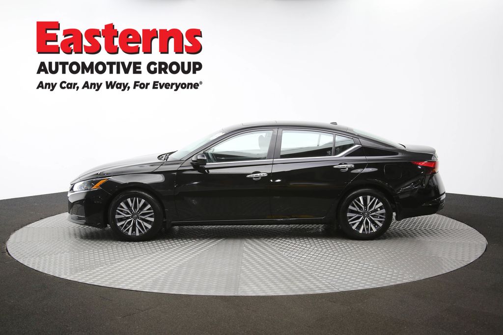 Used 2023 Black Nissan 2.5 SV image 58