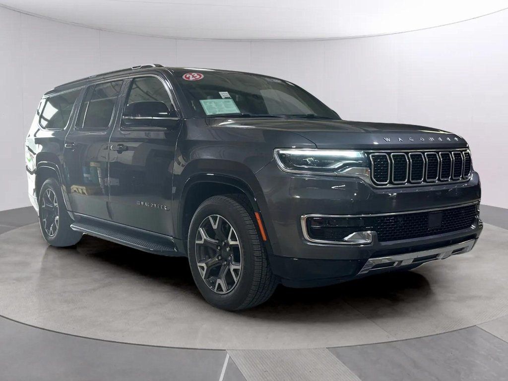 2023 Jeep Wagoneer L Series III - Photo 9