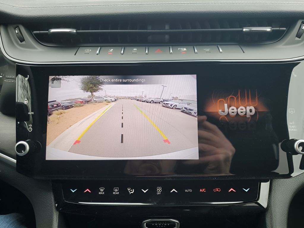 New 2026 White/off-white Jeep Laredo image 43