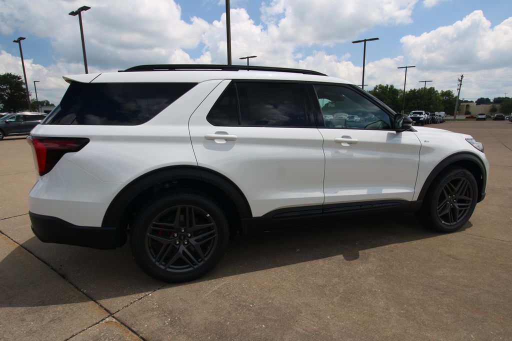 New 2026 Ford Explorer SUV