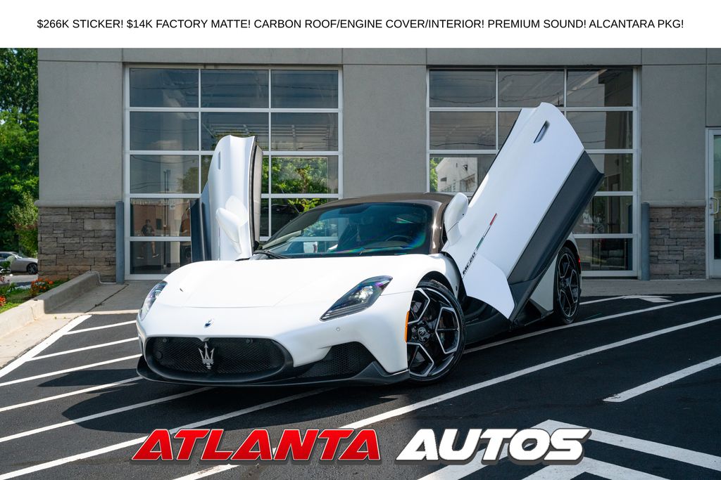 Bianco Audace 2022 Maserati MC20 Coupe Rear-Wheel Drive Automatic