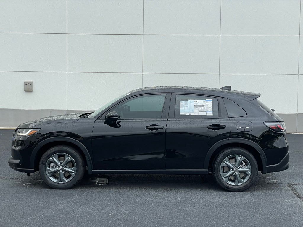 Thumbnail: 2026 Honda HR-V - 2