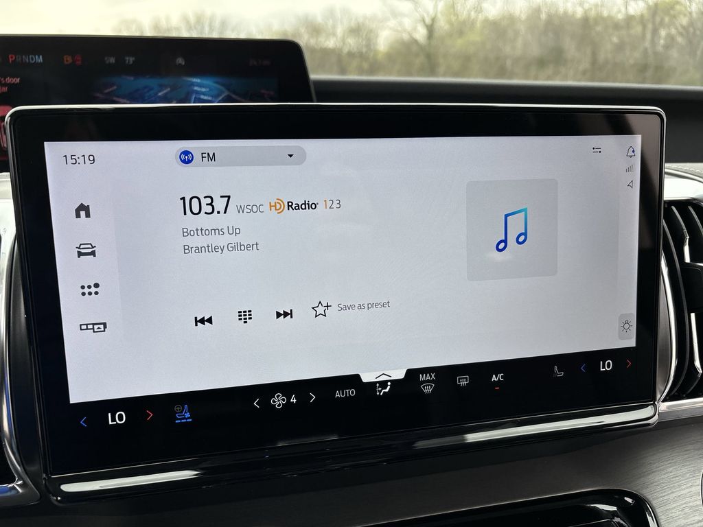 New 2026 Glacier Gray Metallic Tri-Coat Ford MAX Platinum® image 12