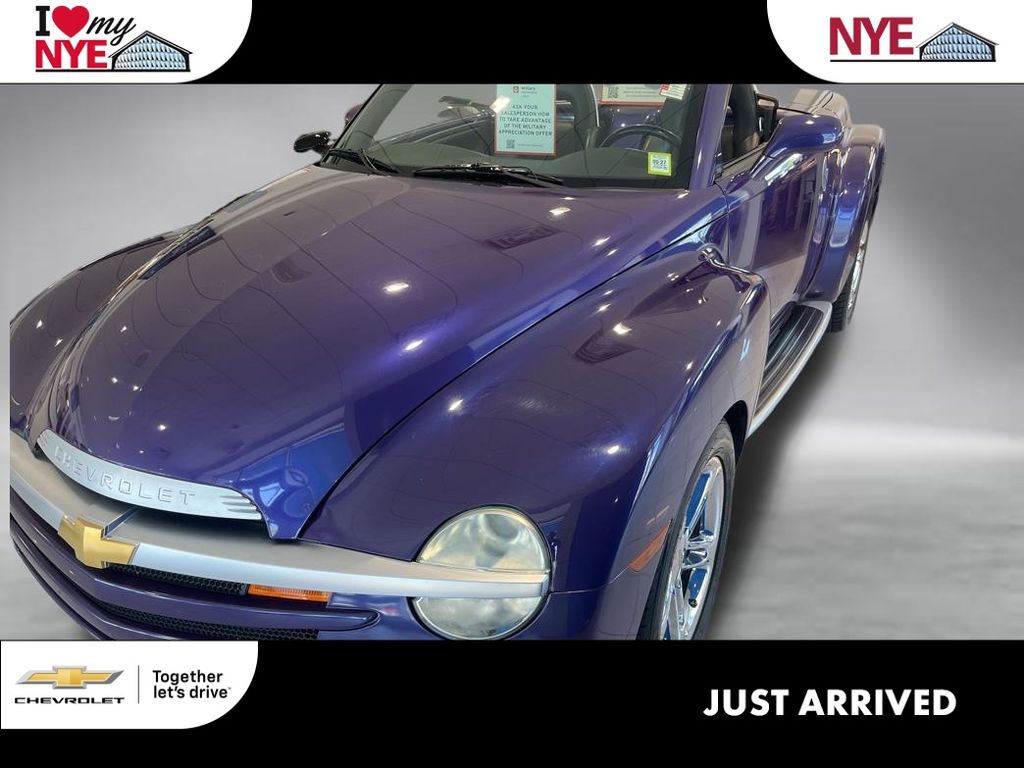 2004 Chevrolet SSR LS RWD