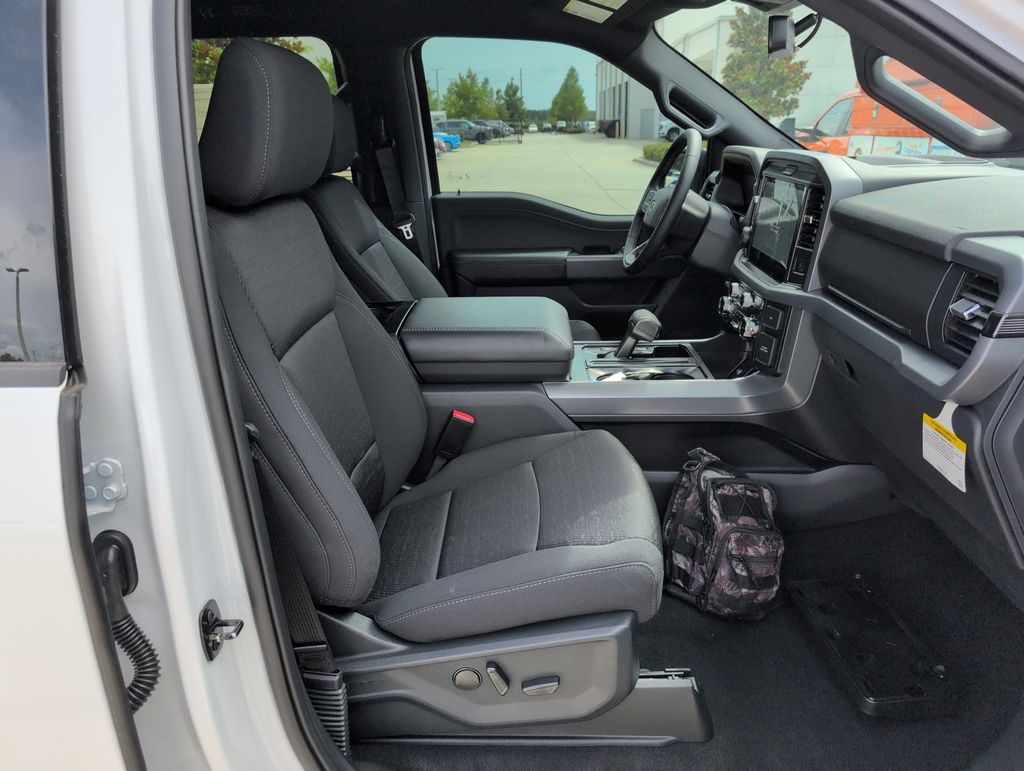 New 2026 White Ford XLT DARK TRAIL image 15