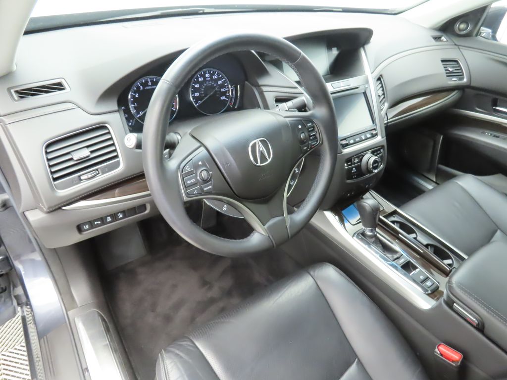 2017 Acura RLX Advance 9