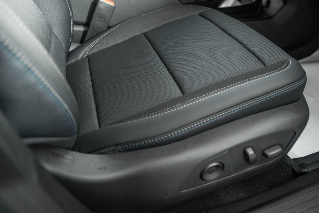 ChevroletEquinox EV33