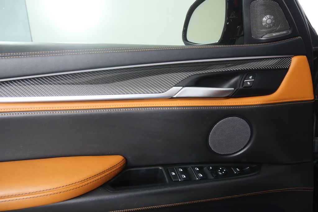 Thumbnail: 2017 BMW X6 - 8