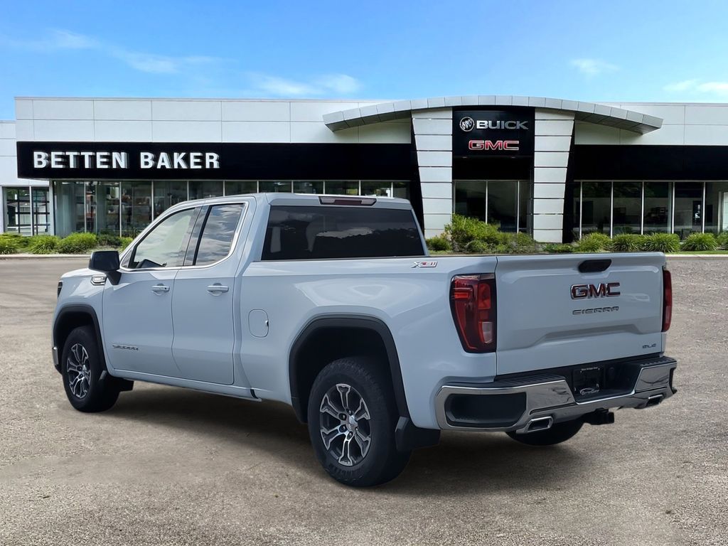 2023 GMC Sierra 1500 SLE 3