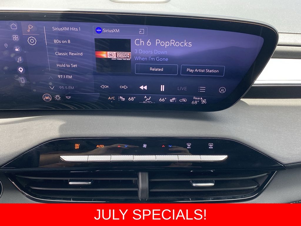 Used 2025 Buick Enclave SUV