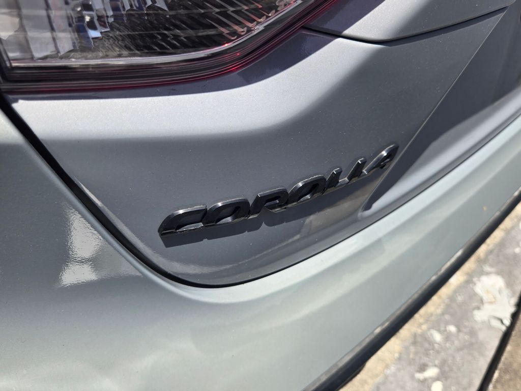 2021 Toyota Corolla - $16,285