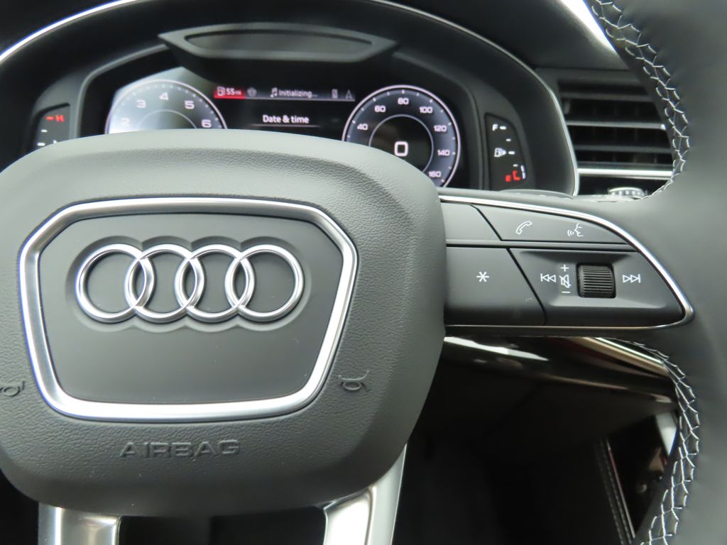 Thumbnail: 2025 Audi Q7 - 12