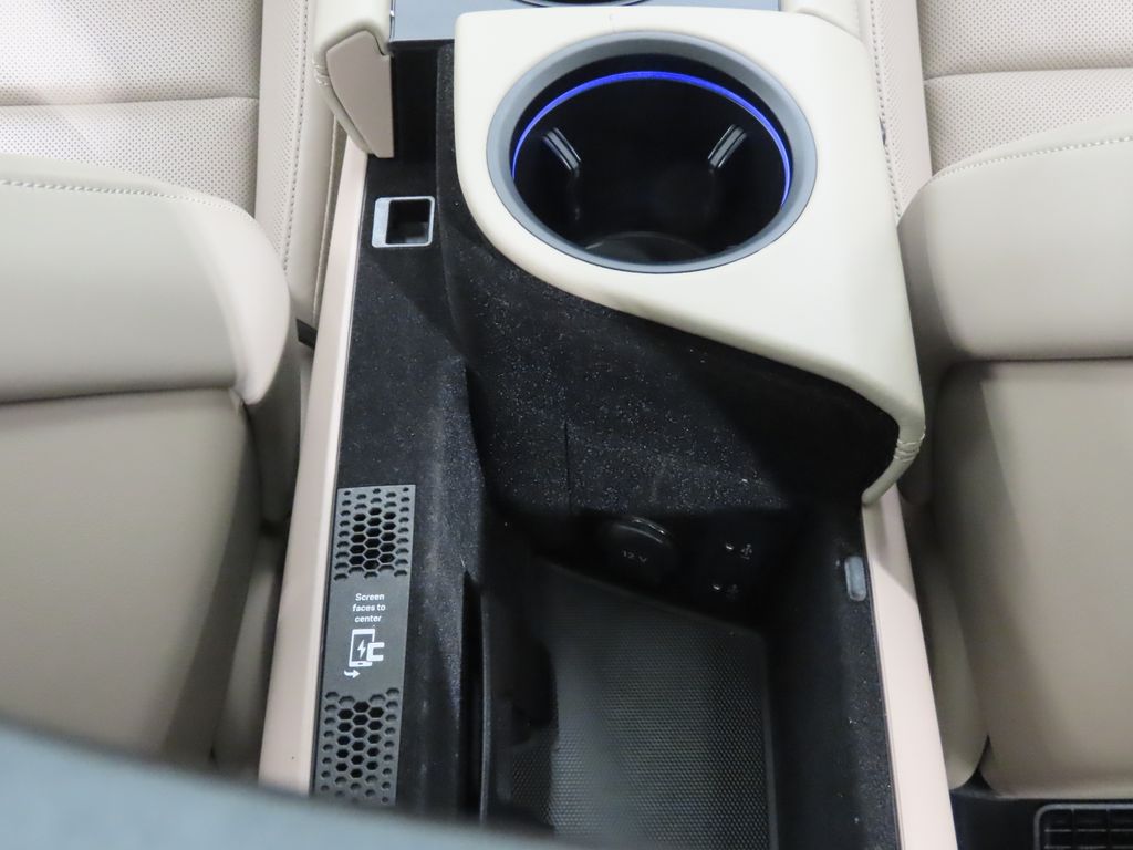 Thumbnail: 2023 Porsche Taycan - 31