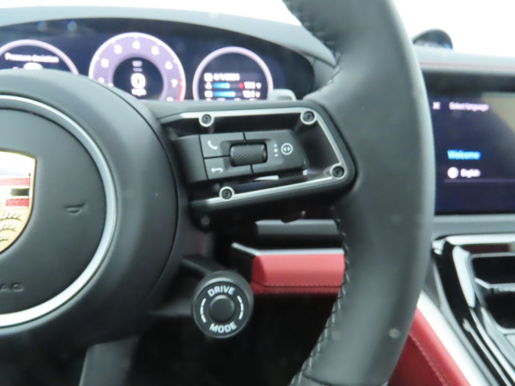Thumbnail: 2024 Porsche Panamera - 15