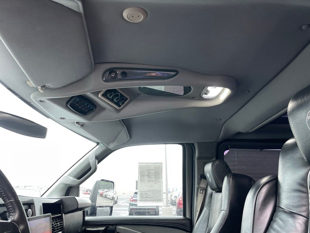 Thumbnail: 2017 Chevrolet Express - 27