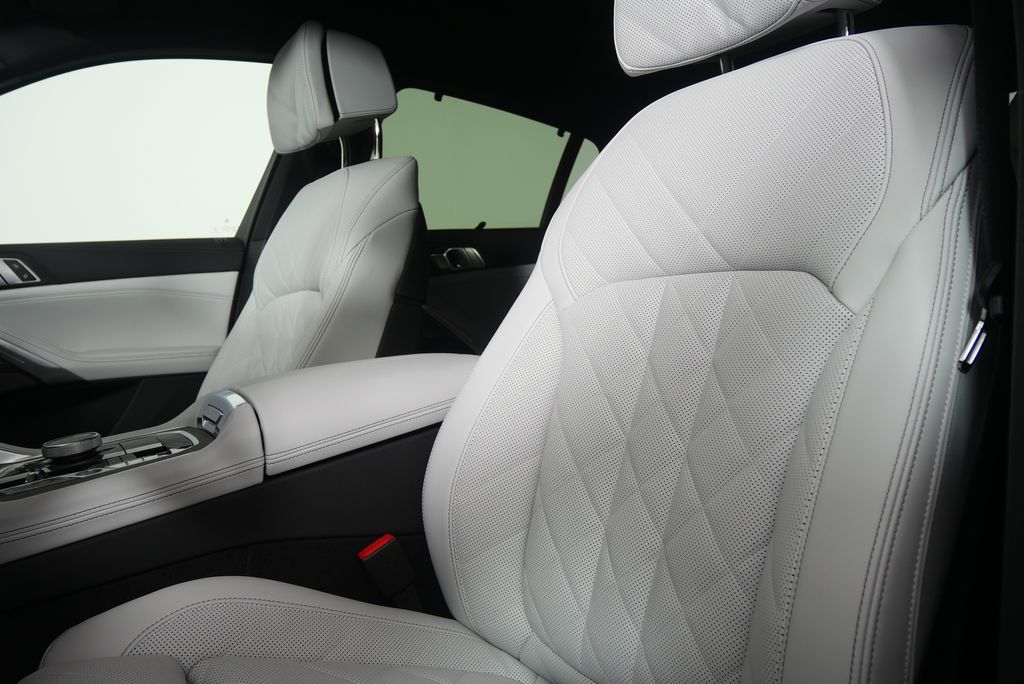 Thumbnail: 2026 BMW X6 - 11
