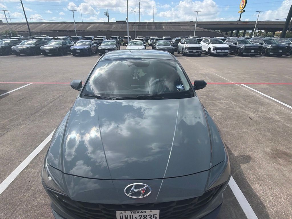 2022 Hyundai Elantra SEL Gray at Baytown Hyundai