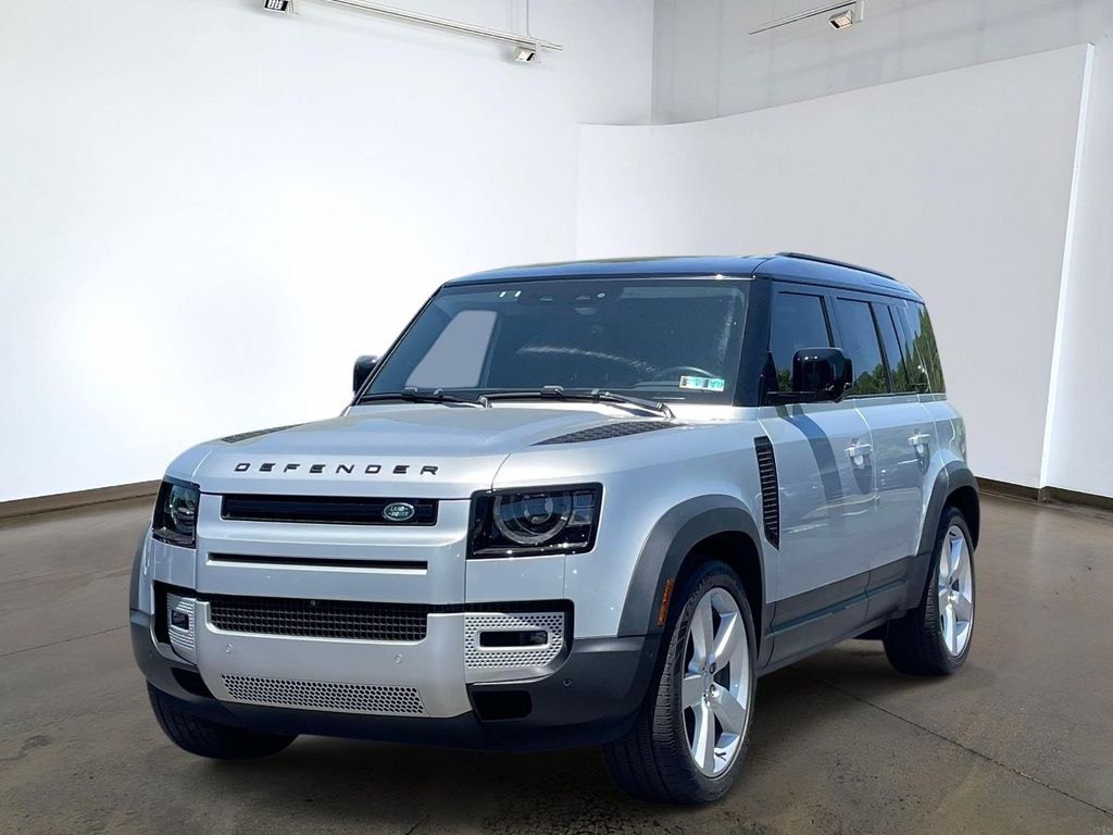 2024 Land Rover Defender 110 SE